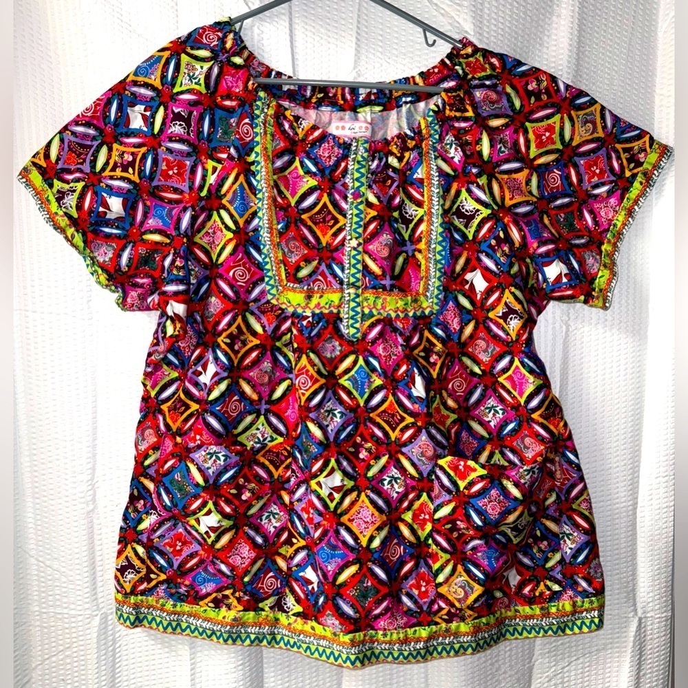 Koi by Kathy Peterson women's patterned scrub top Size 3X